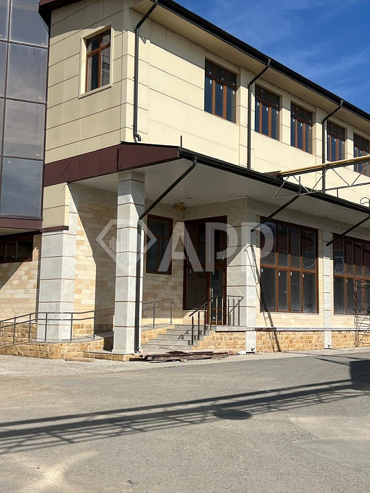 Сдам помещение свободного назначения, 1 200 м². От 400 до 10000 м² фото