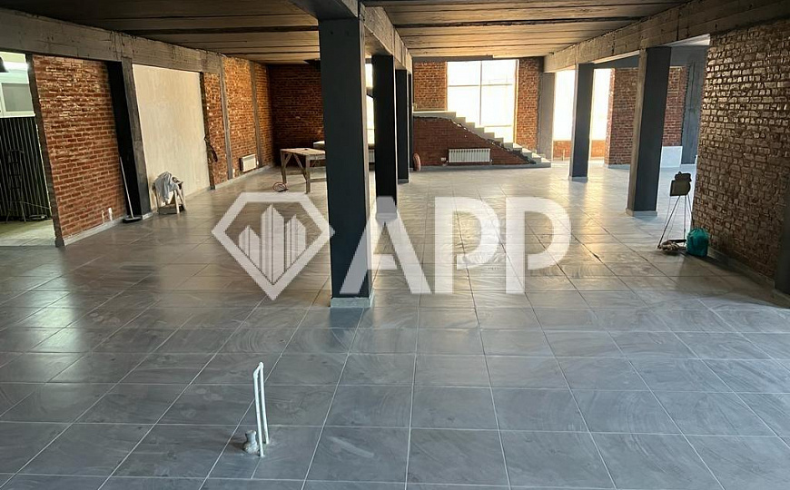 Сдам помещение свободного назначения, 1 200 м². От 400 до 10000 м² фото