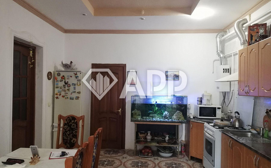 Продам торговое помещение, 300 м² фото