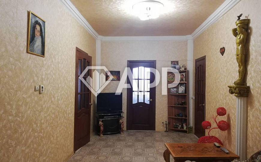 Продам торговое помещение, 300 м² фото