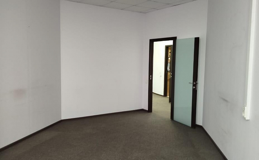 офис в бизнес-центре класса А+, 132 м² фото