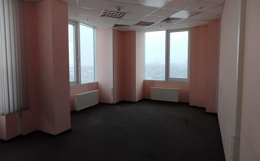 офис в бизнес-центре класса А+, 132 м² фото