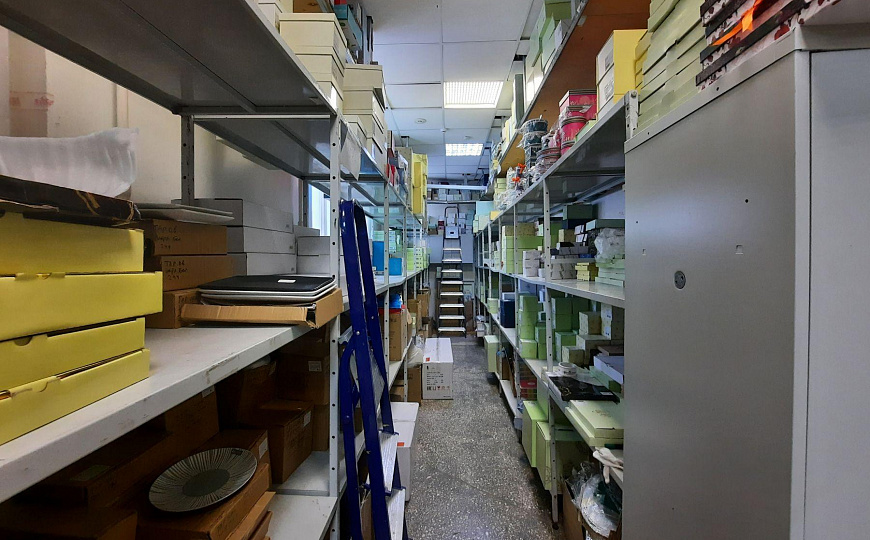 Продам торговое помещение, 234 м² фото