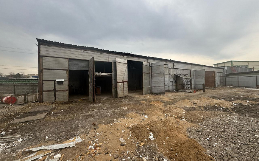 Сдам автосервис 10 боксов (склад, производство) и землю 30 соток фото