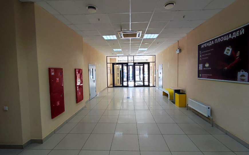 Первый этаж в ТЦ. фото