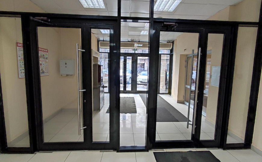 Первый этаж в ТЦ. фото