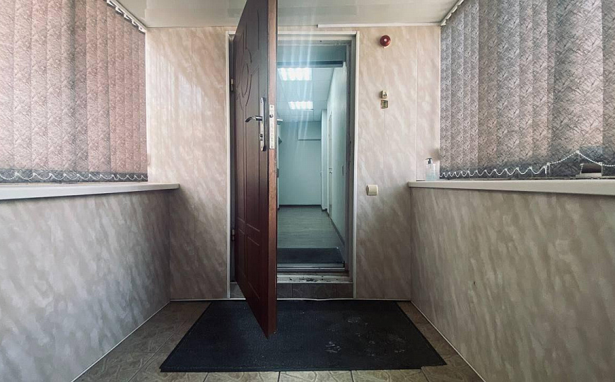 Сдам офисное помещение, 120 м² фото