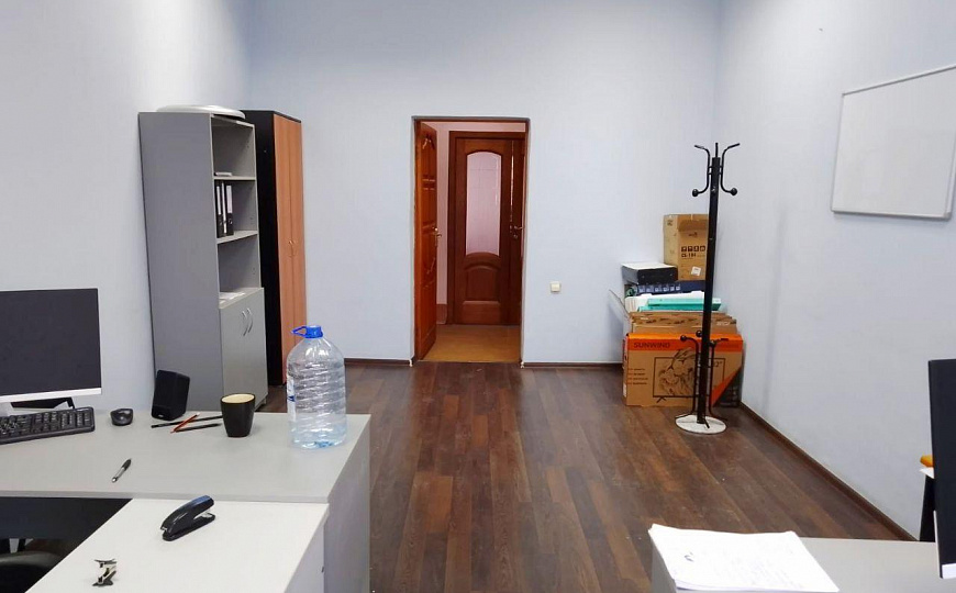 Продам бизнес-центр/офисный центр, 637 м² фото