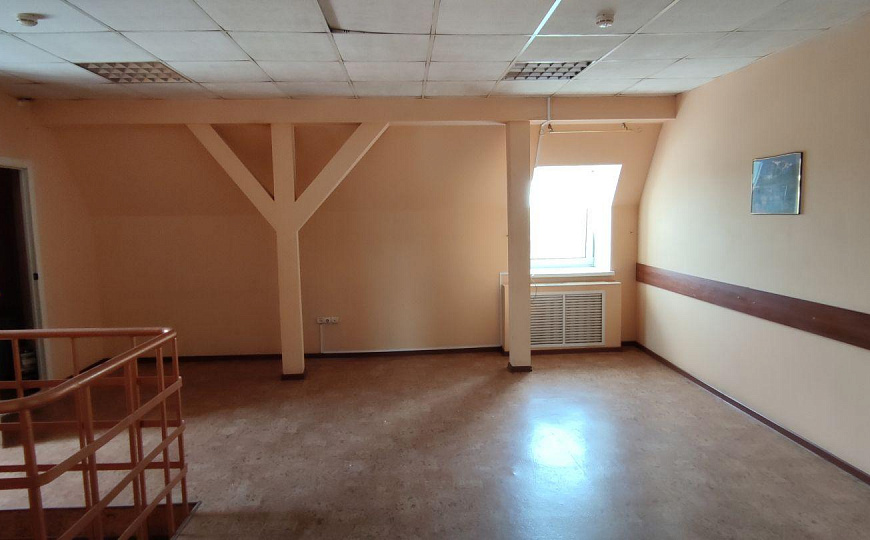 Продам отдельно стоящее здание, 1 250 м² фото