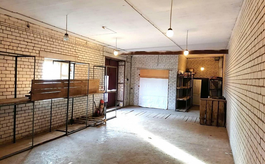 Продам отдельно стоящее здание, 1 250 м² фото