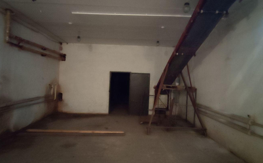 Продам отдельно стоящее здание, 1 250 м² фото