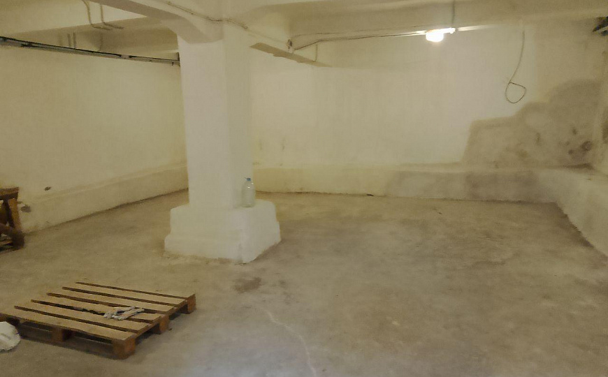 Сдаётся подвальное помещение свободного назначения в районе старого города фото