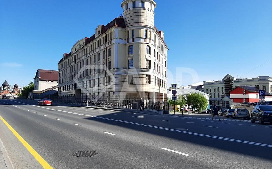 Здание  6439 м² в центре  фото