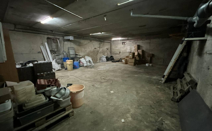 Продам отдельно стоящее здание, 563 м² с ЗУ и действующим производством !!! фото