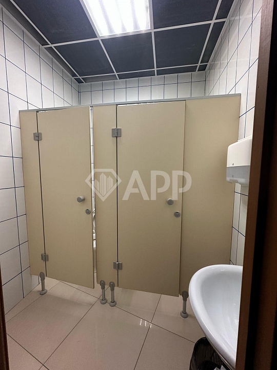 Сдам помещение свободного назначения, 303 м² фото