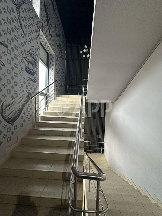 Сдам помещение свободного назначения, 303 м² фото