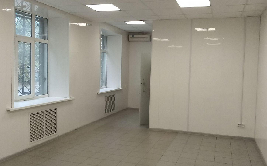 офис в бизнес-центре на Мира 56,1 м² фото