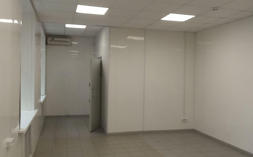 офис в бизнес-центре на Мира 56,1 м² фото