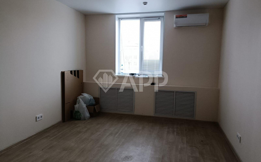 Помещение 551 м² с постоянными арендаторами фото