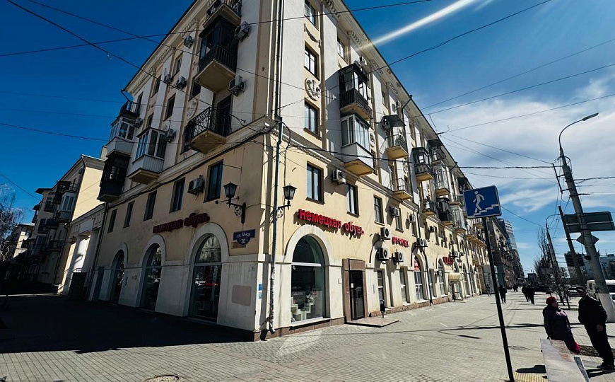 Помещение в центре города, высокий трафик, 210 м² фото