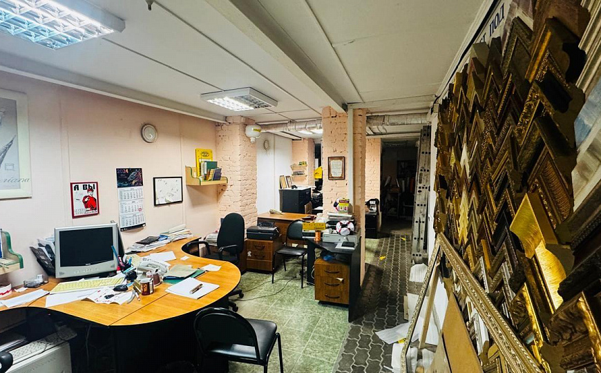 Помещение в центре города, высокий трафик, 210 м² фото