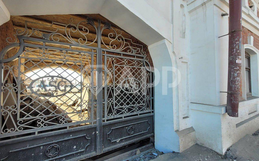 Продаю Здание в Центре 962 м² с НДС Представительство, офис, услуги фото