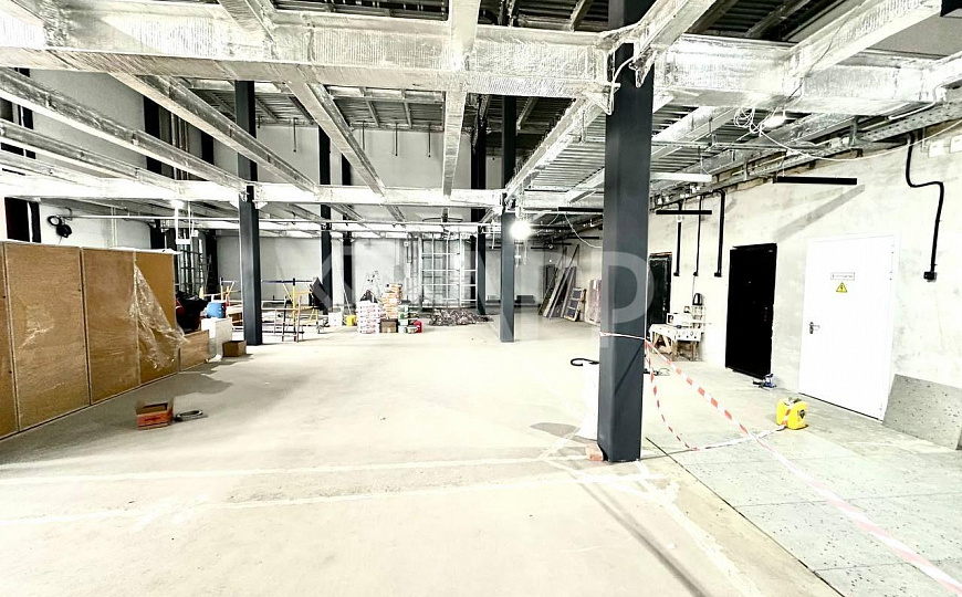 Предлагаются лоты под размещение торговых точек в аренду от 20 кв.м. фото