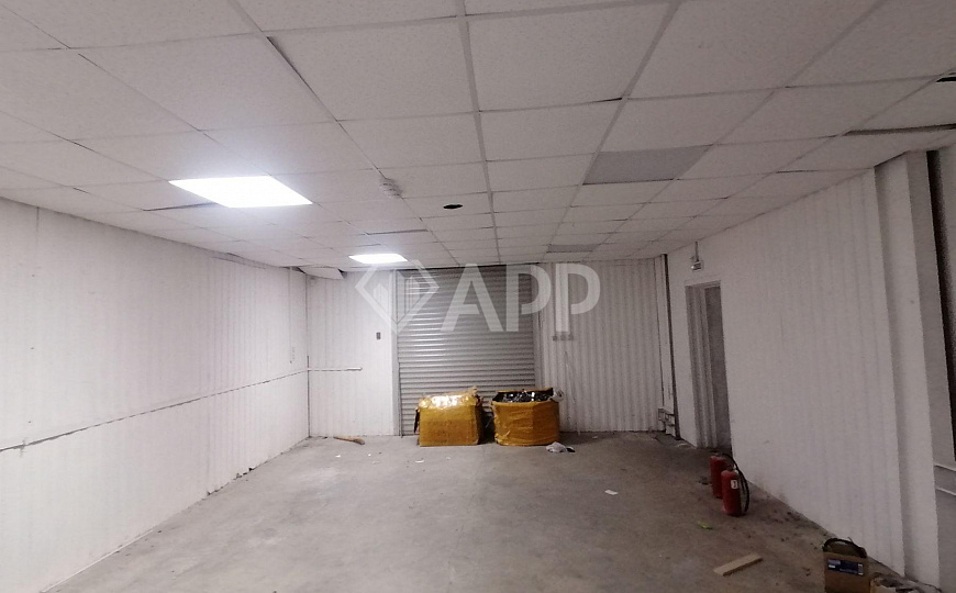 Площадь свободного назначения/торговля/развлекательный центр фото