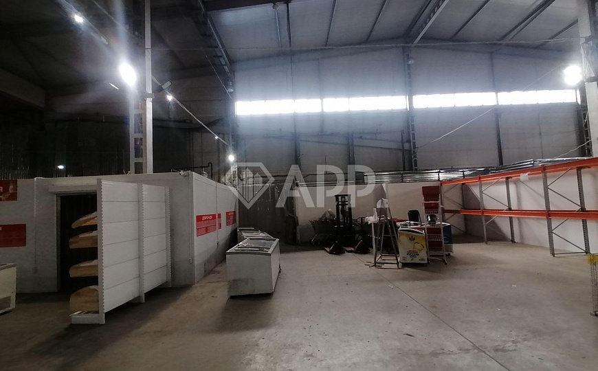 Площадь свободного назначения/торговля/развлекательный центр фото