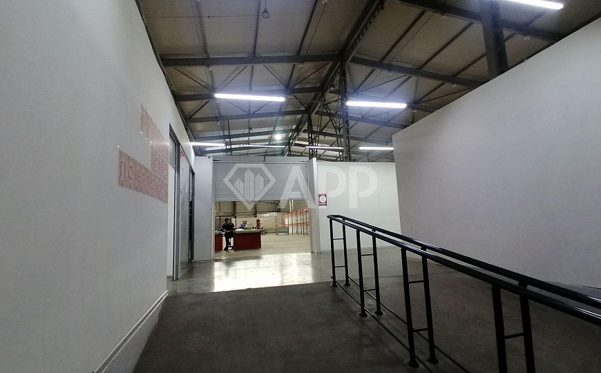 Площадь свободного назначения/торговля/развлекательный центр фото