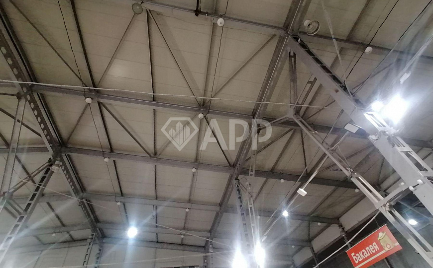 Площадь свободного назначения/торговля/развлекательный центр фото