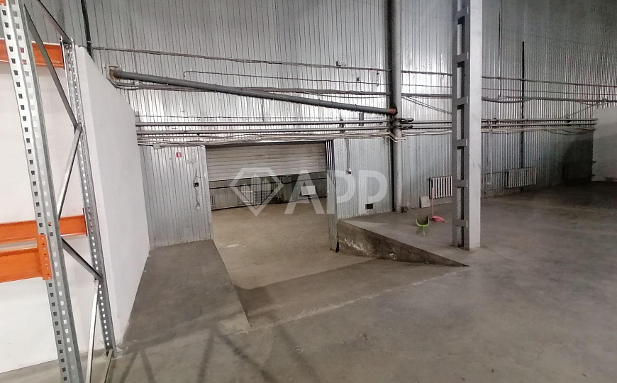 Площадь свободного назначения/торговля/развлекательный центр фото