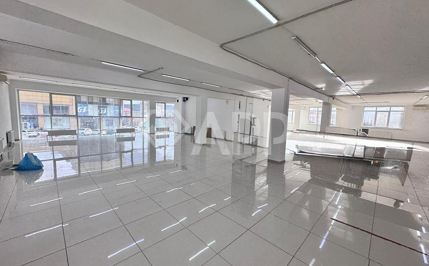 Сдам помещение свободного назначения, 420 м² фото