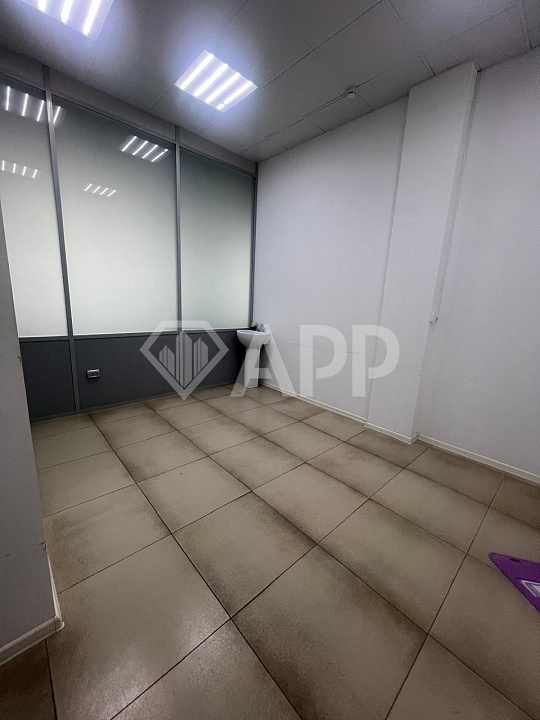 Сдам помещение свободного назначения, 64 м². От 16 до 80 м².  фото