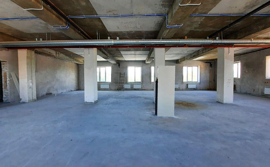 Отдельно стоящее здание с парковкой, 2 400 м² фото