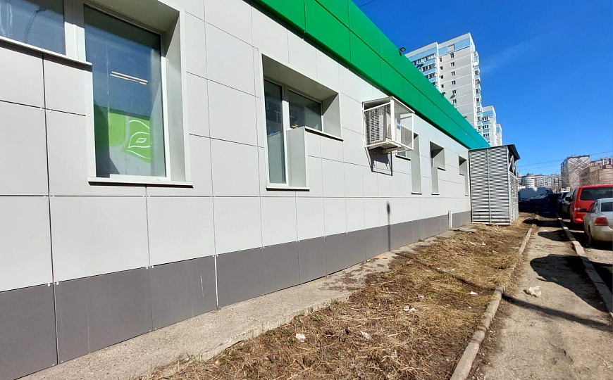 Помещения в цоколе 32 и 34.3м2 фото