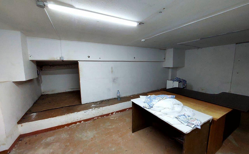 Помещения в цоколе 32 и 34.3м2 фото