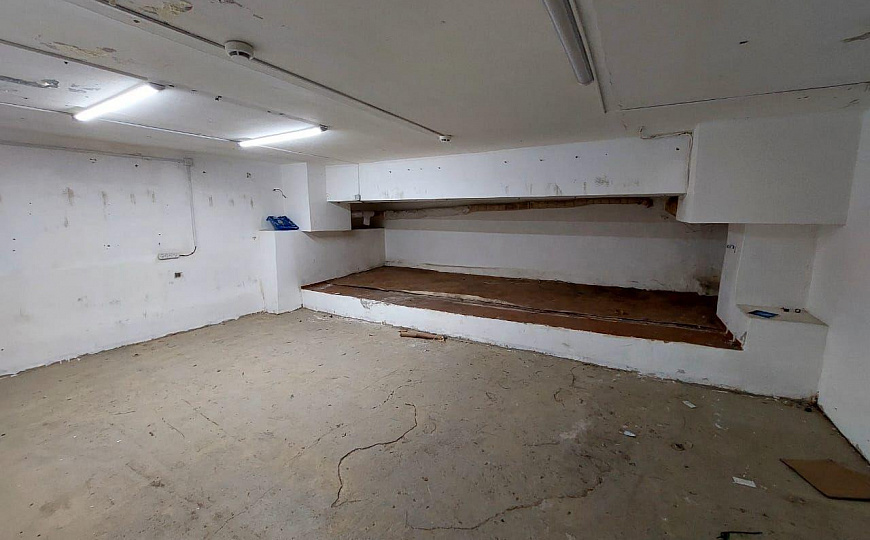 Помещения в цоколе 32 и 34.3м2 фото