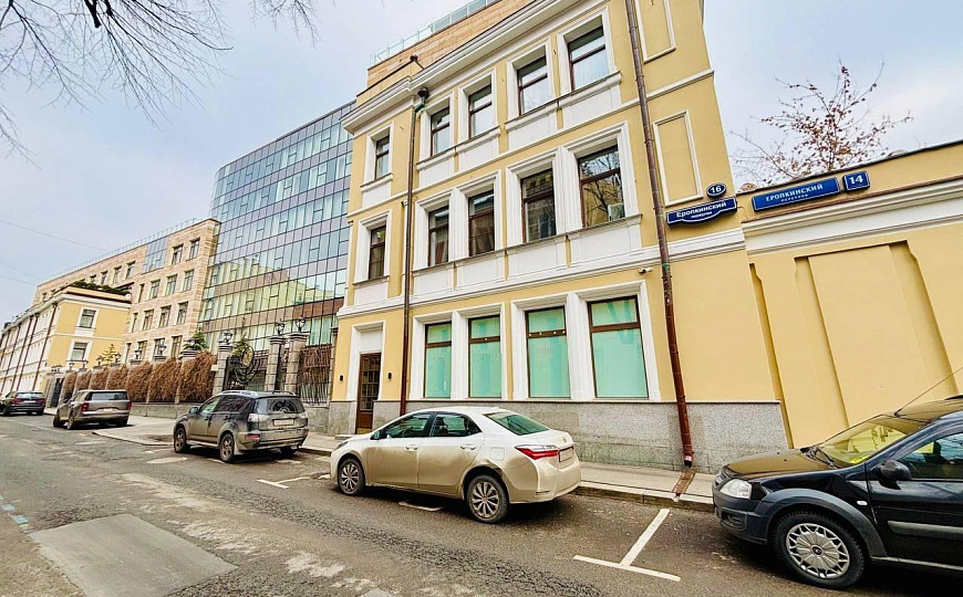 Помещение на первой линии премиального ЖК Еропкинский 16 фото