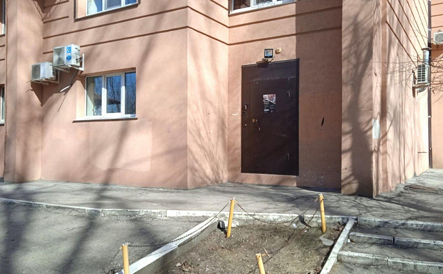 Помещение с мокрой точкой 23,5м2 фото