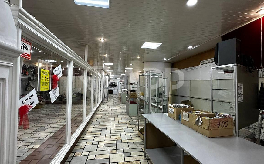 Аренда торговое помещение, 300 м² фото