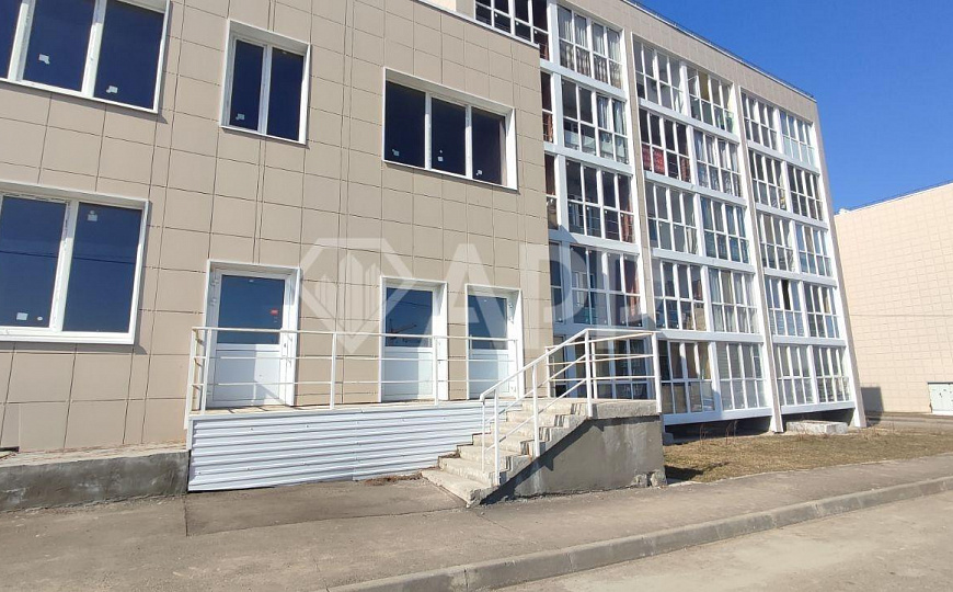 Здание на первой линии, 1 157,5 м² фото