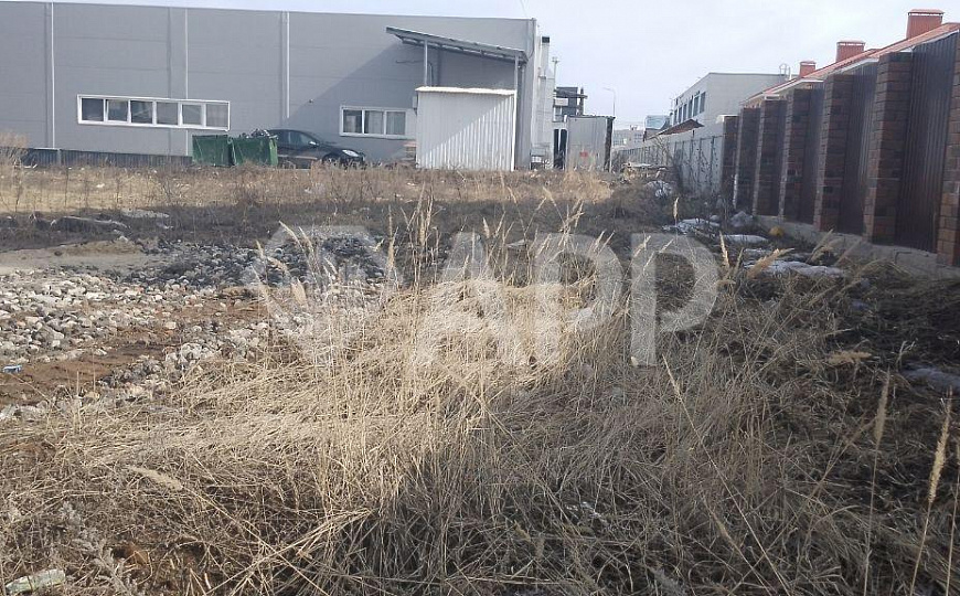 Сдается земельный участок на трафике фото