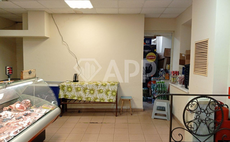 Торговое помещение на трафике фото