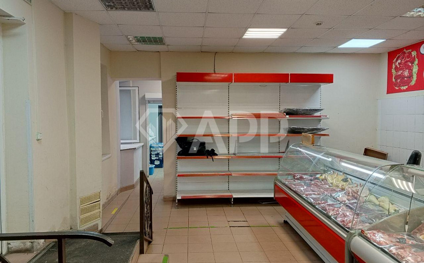 Торговое помещение на трафике фото