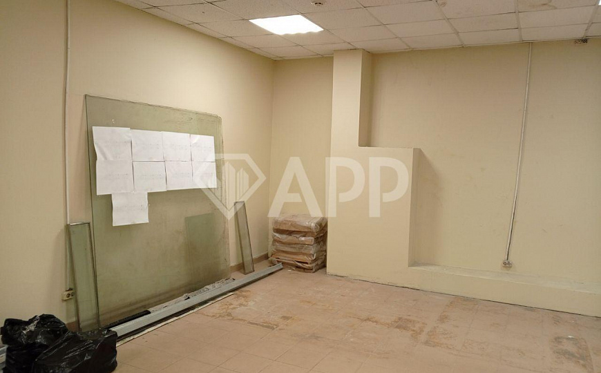 Торговое помещение на трафике фото