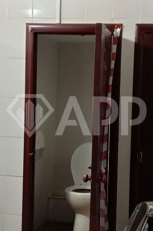 Торговое помещение возле метро фото