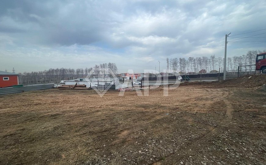 Аренда земельного участка на 1-й линии вдоль автомагистрали. фото