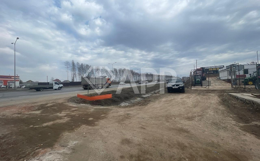 Аренда земельного участка на 1-й линии вдоль автомагистрали. фото