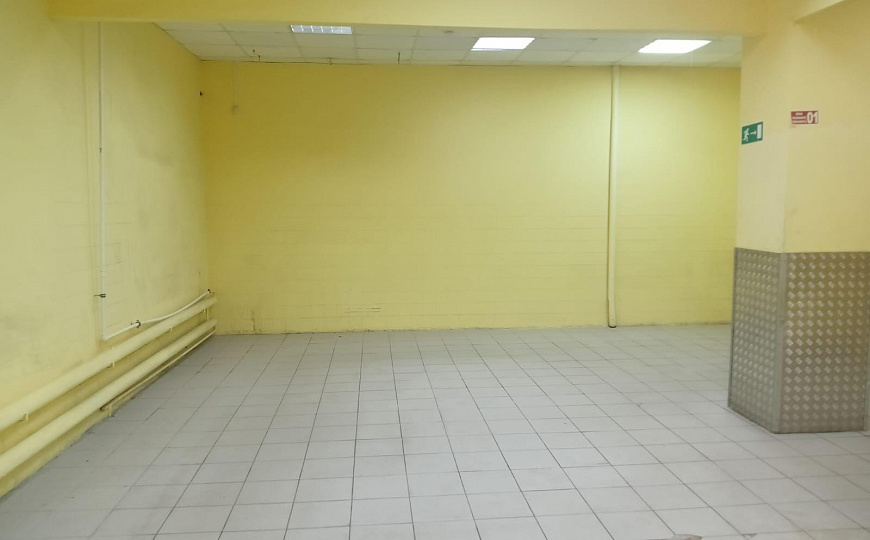 Помещение на первой линии, высокий трафик, 160 м² фото